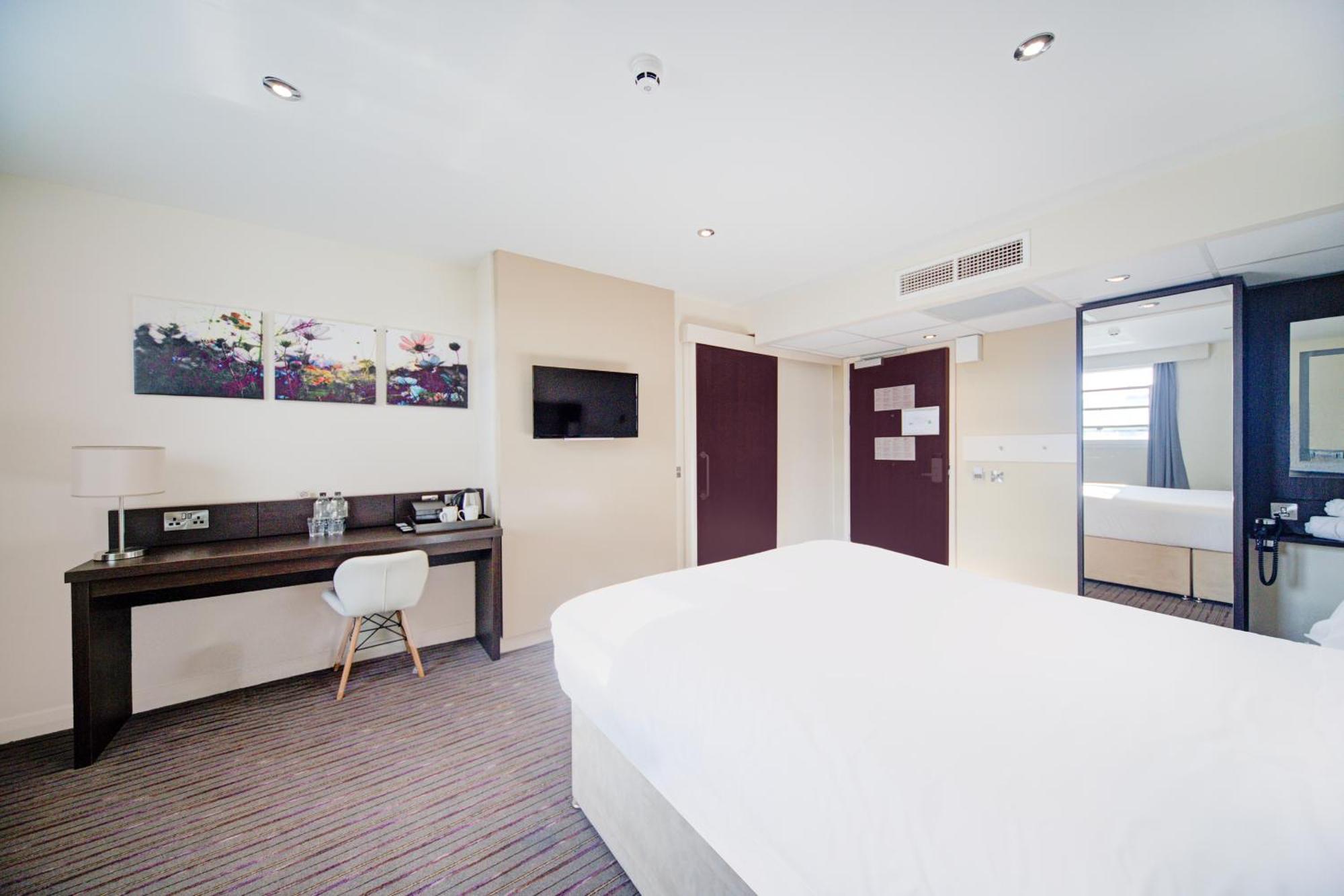 Belvilla Newport City Centre Hotel - Lifestyle エクステリア 写真