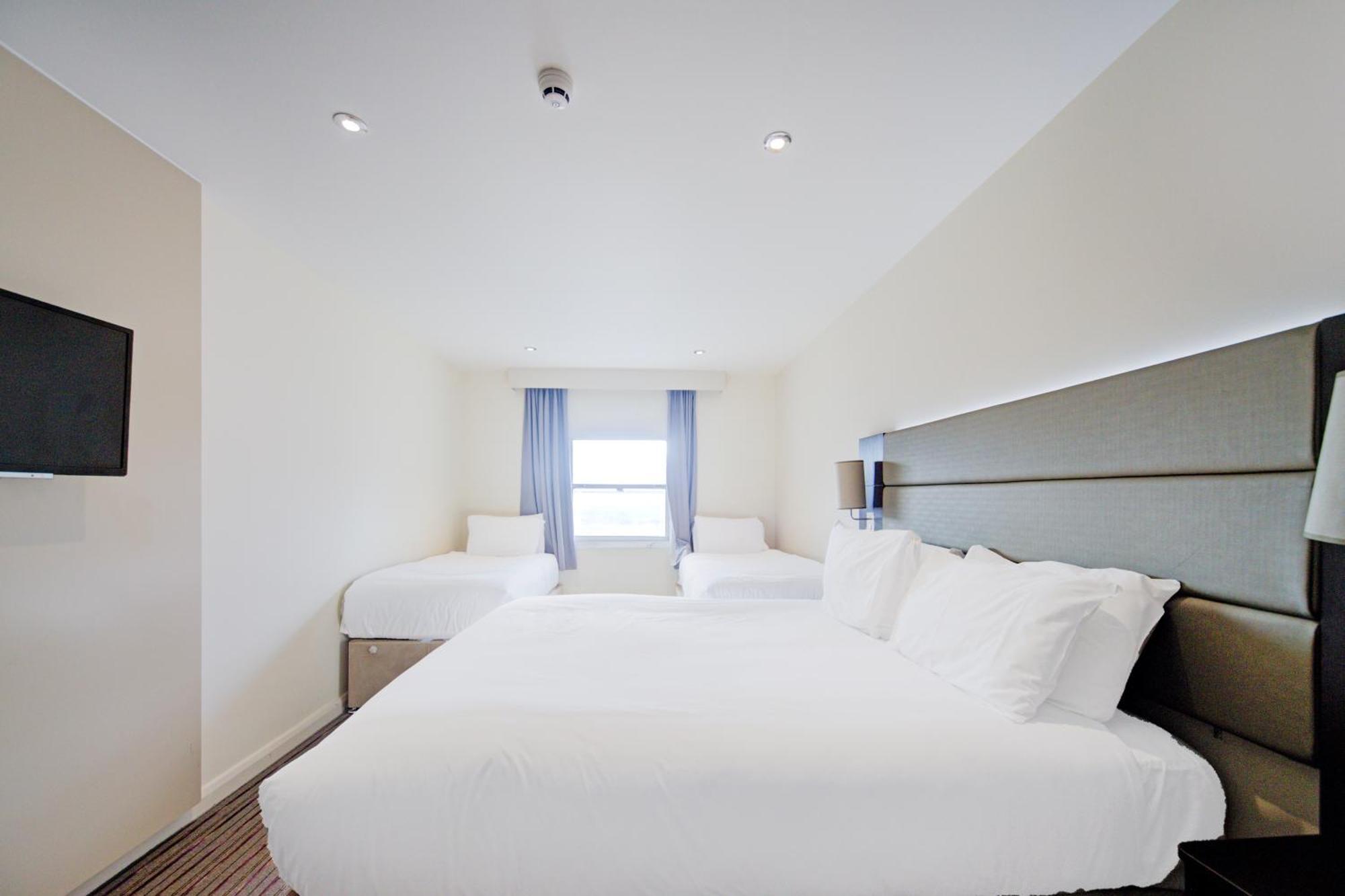 Belvilla Newport City Centre Hotel - Lifestyle エクステリア 写真