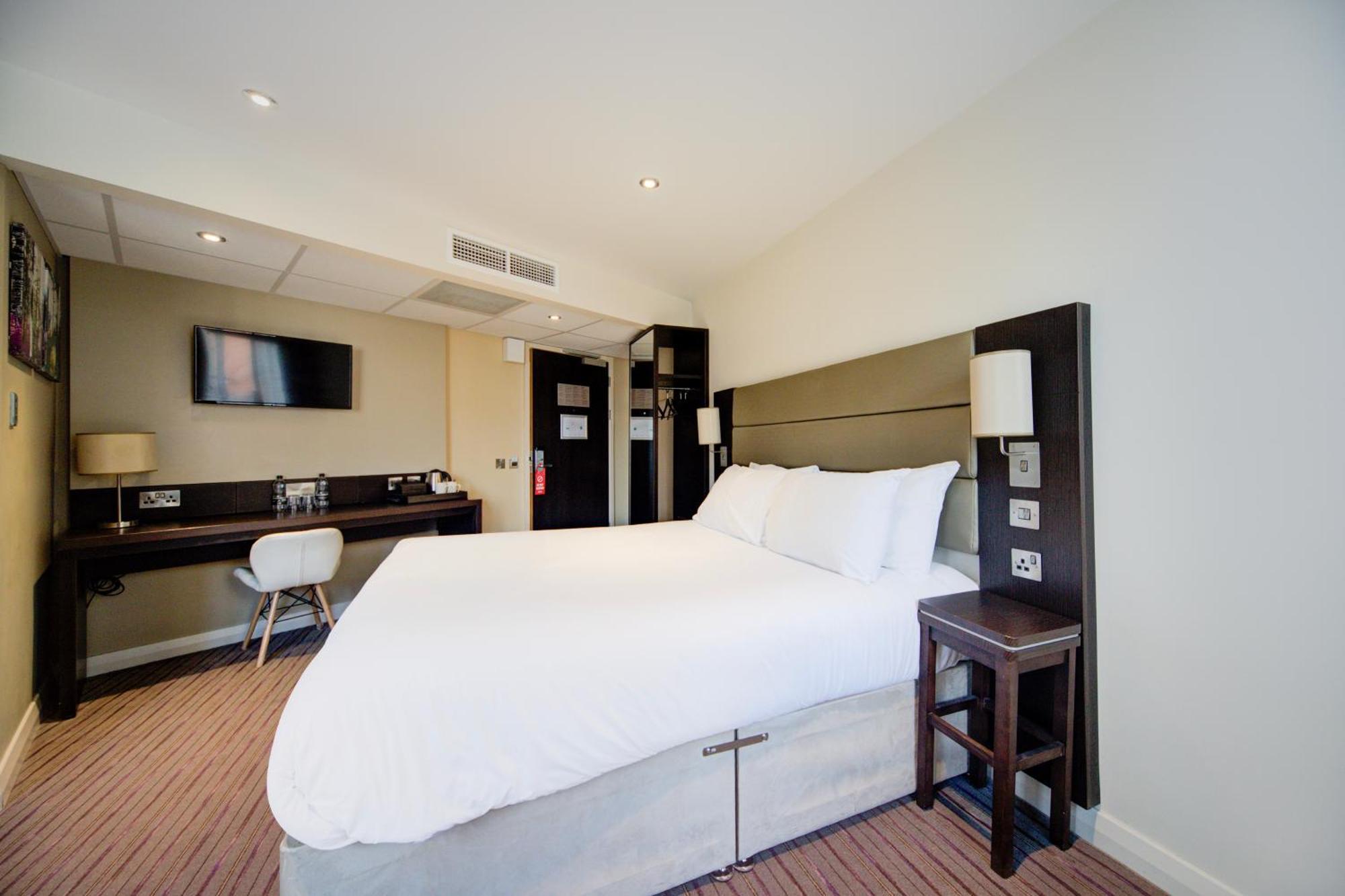 Belvilla Newport City Centre Hotel - Lifestyle エクステリア 写真