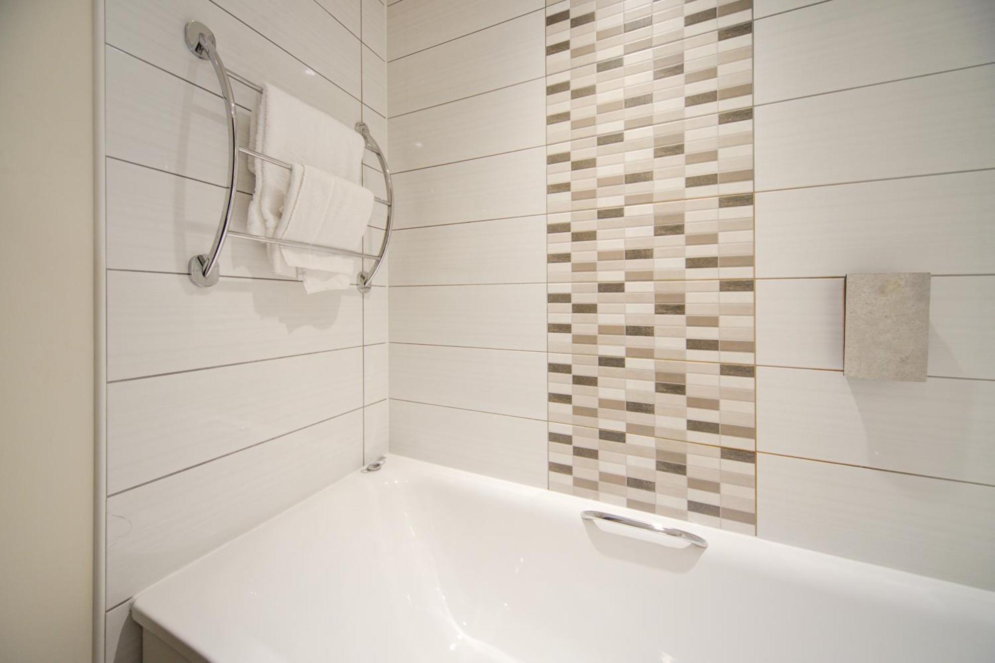 Belvilla Newport City Centre Hotel - Lifestyle エクステリア 写真