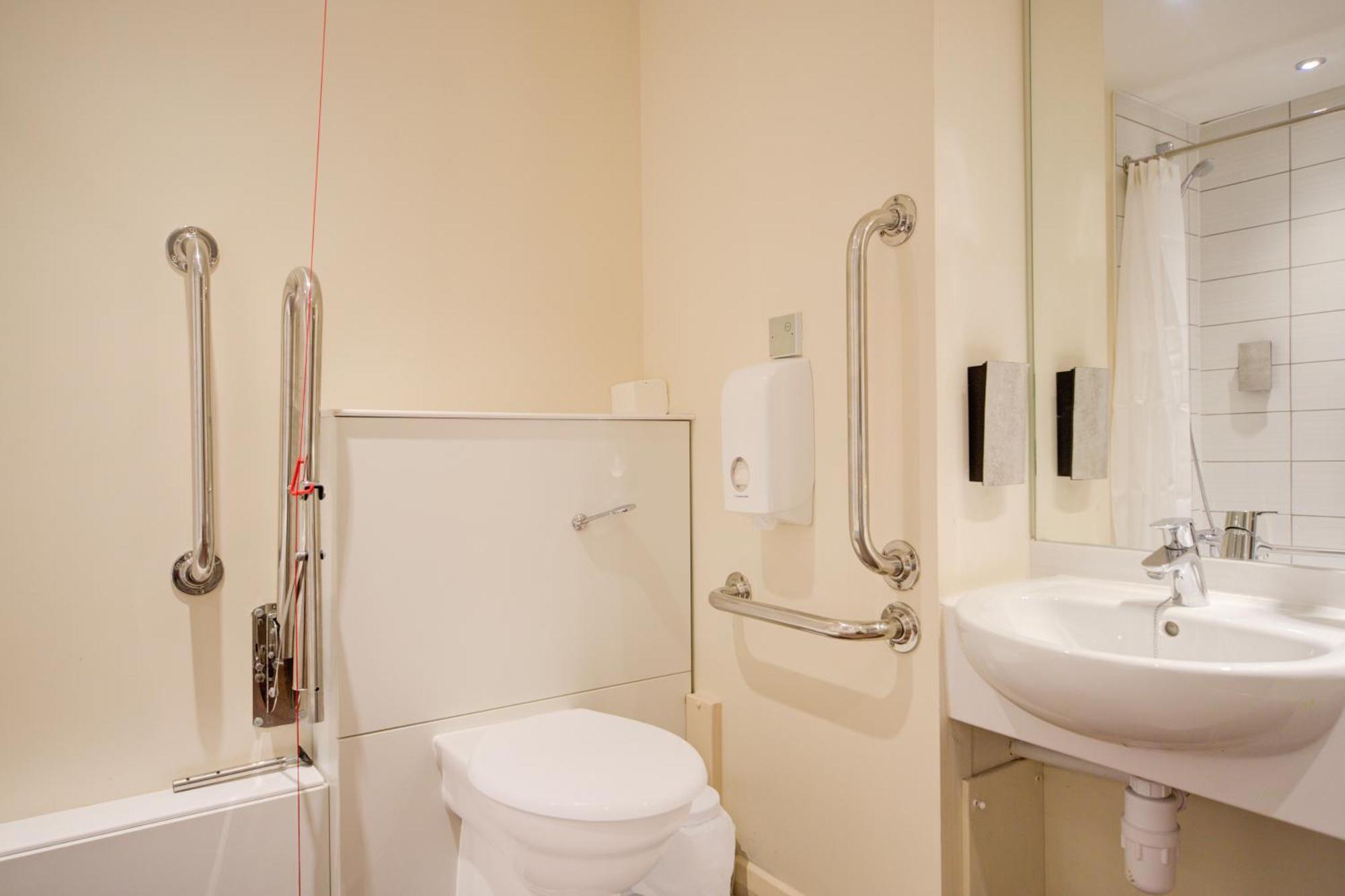 Belvilla Newport City Centre Hotel - Lifestyle エクステリア 写真
