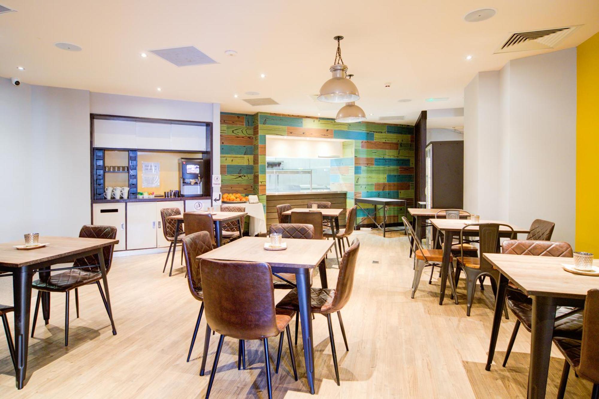 Belvilla Newport City Centre Hotel - Lifestyle エクステリア 写真