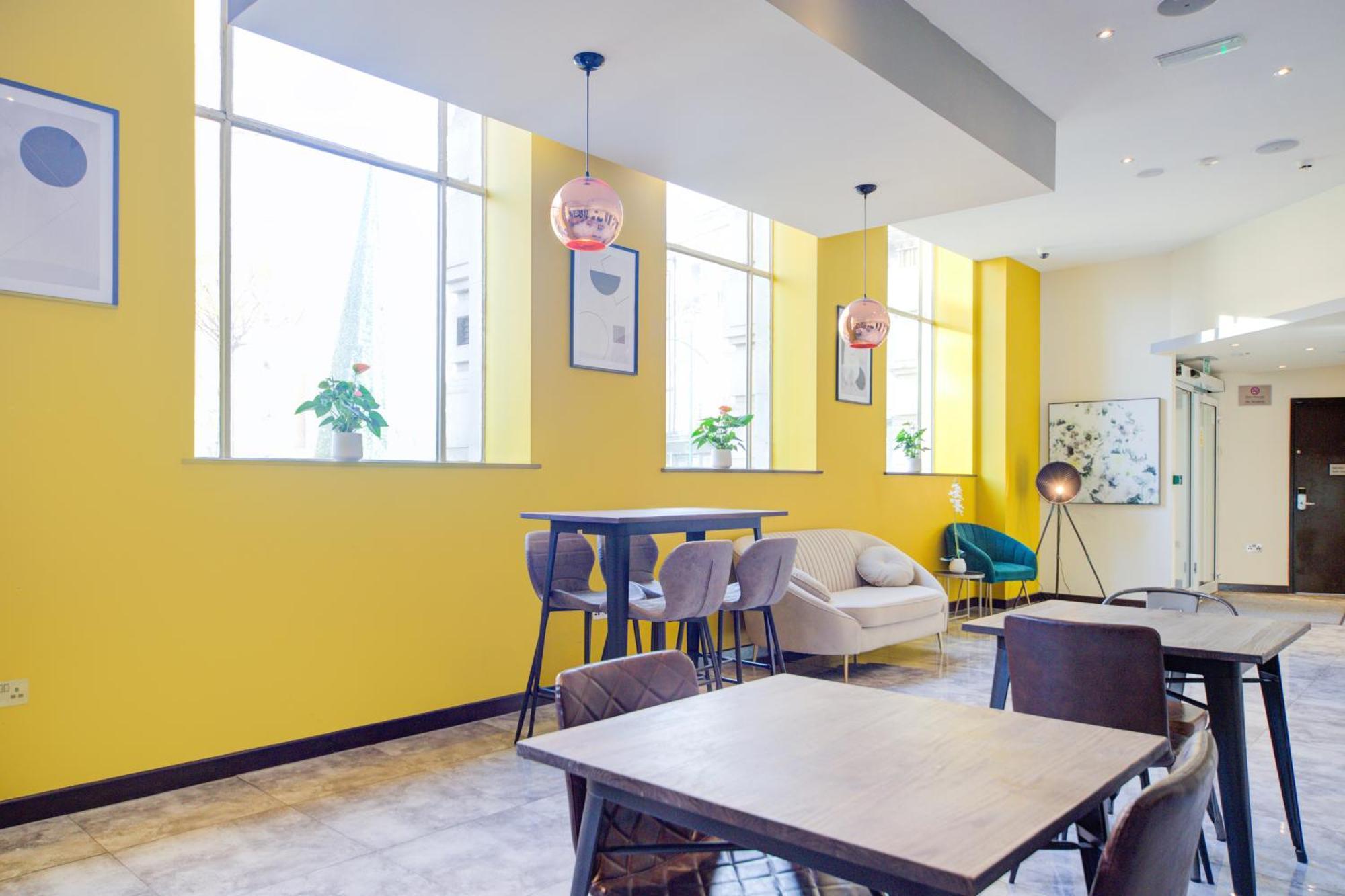 Belvilla Newport City Centre Hotel - Lifestyle エクステリア 写真