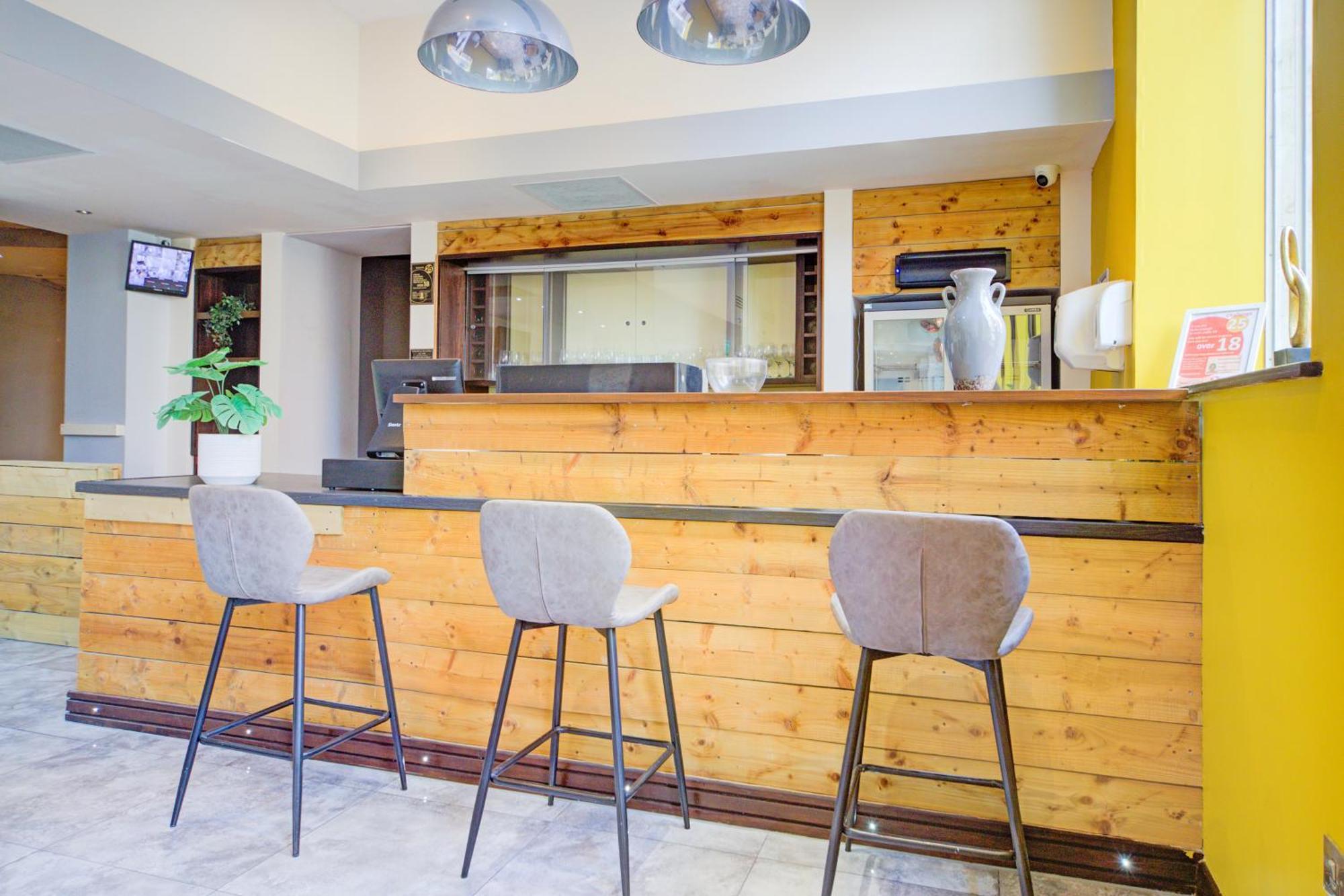 Belvilla Newport City Centre Hotel - Lifestyle エクステリア 写真